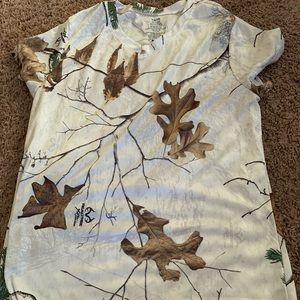 Real tree v-neck